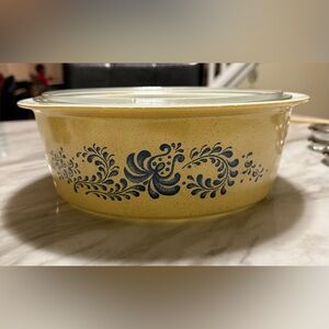 Vintage 1970s Pyrex Homestead Pattern